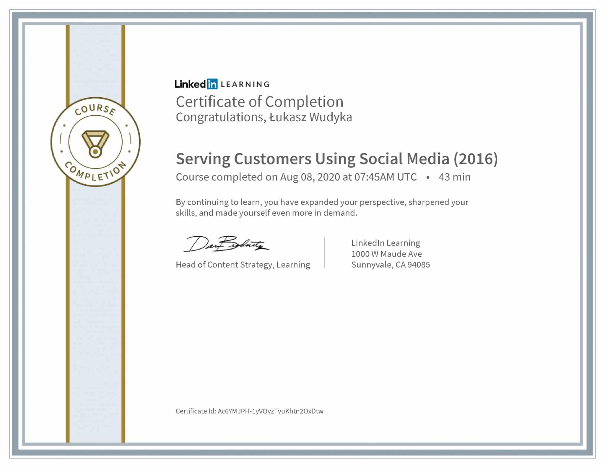 Łukasz Wudyka certyfikat LinkedIn Serving Customers Using Social Media (2016)
