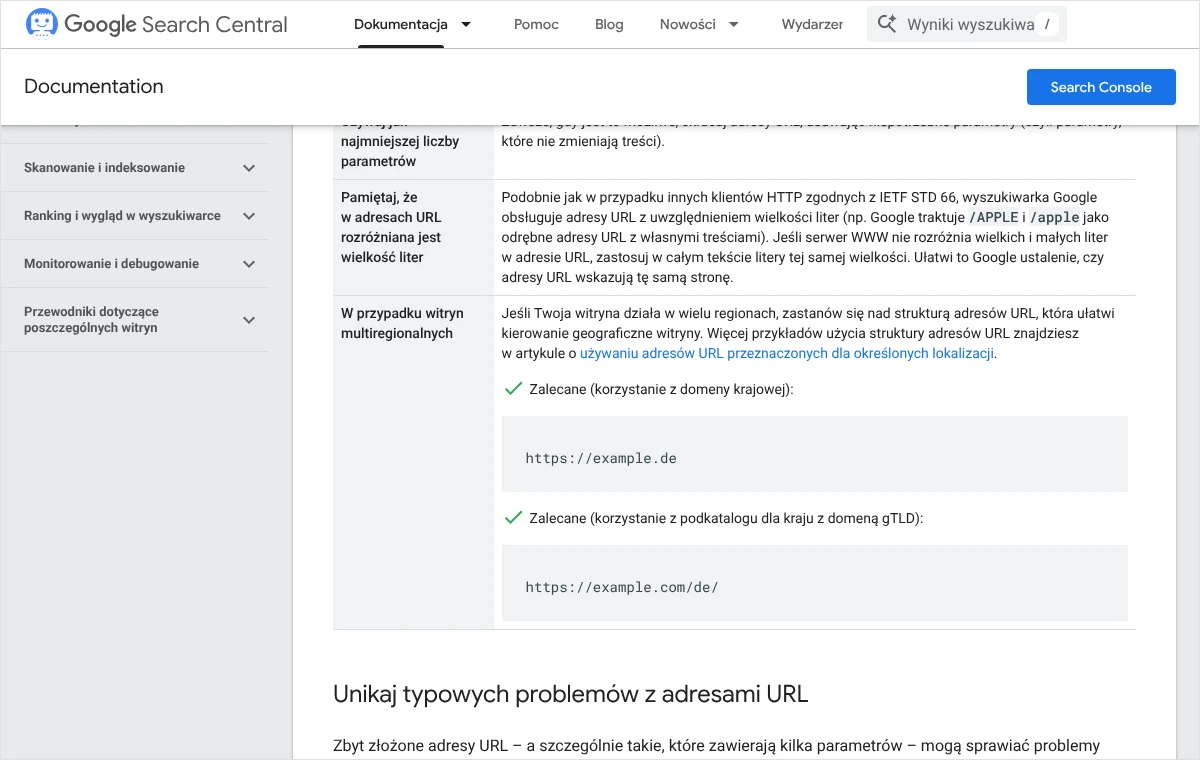 Zrzut dokumentacji Google Search Central o strukturze adresów URL z wierszem o rozróżnianiu wielkości liter i przykładem adresów /APPLE oraz /apple.